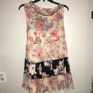 Ruffle Sleeveless Blouse